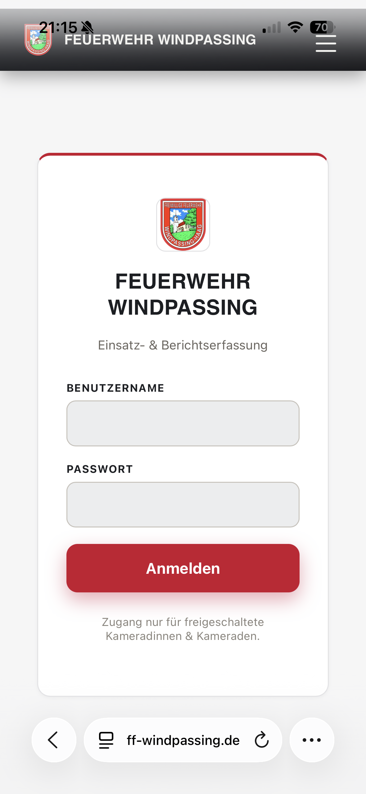 Drei-Punkte-Menü unten rechts in Safari antippen